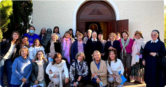 Retiro abierto de mujeres